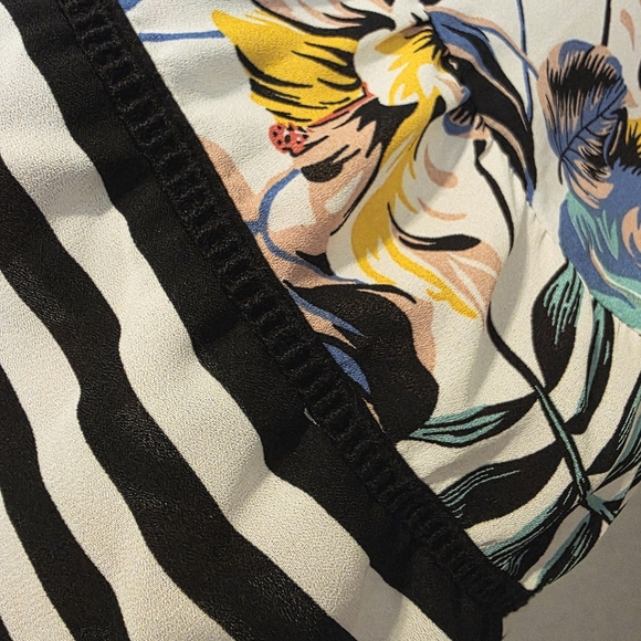 Valerie Stevens Tropical Blouse Top Bell Sleeves Resort Vacation Women's XL - Picture 9 of 12